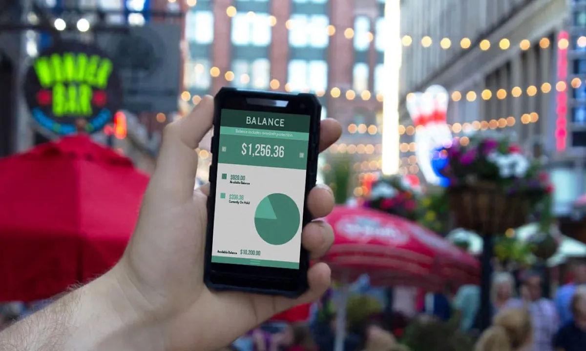 Digital Gold vs the Real Thing: What UAE Savers Should Know Before Choosing